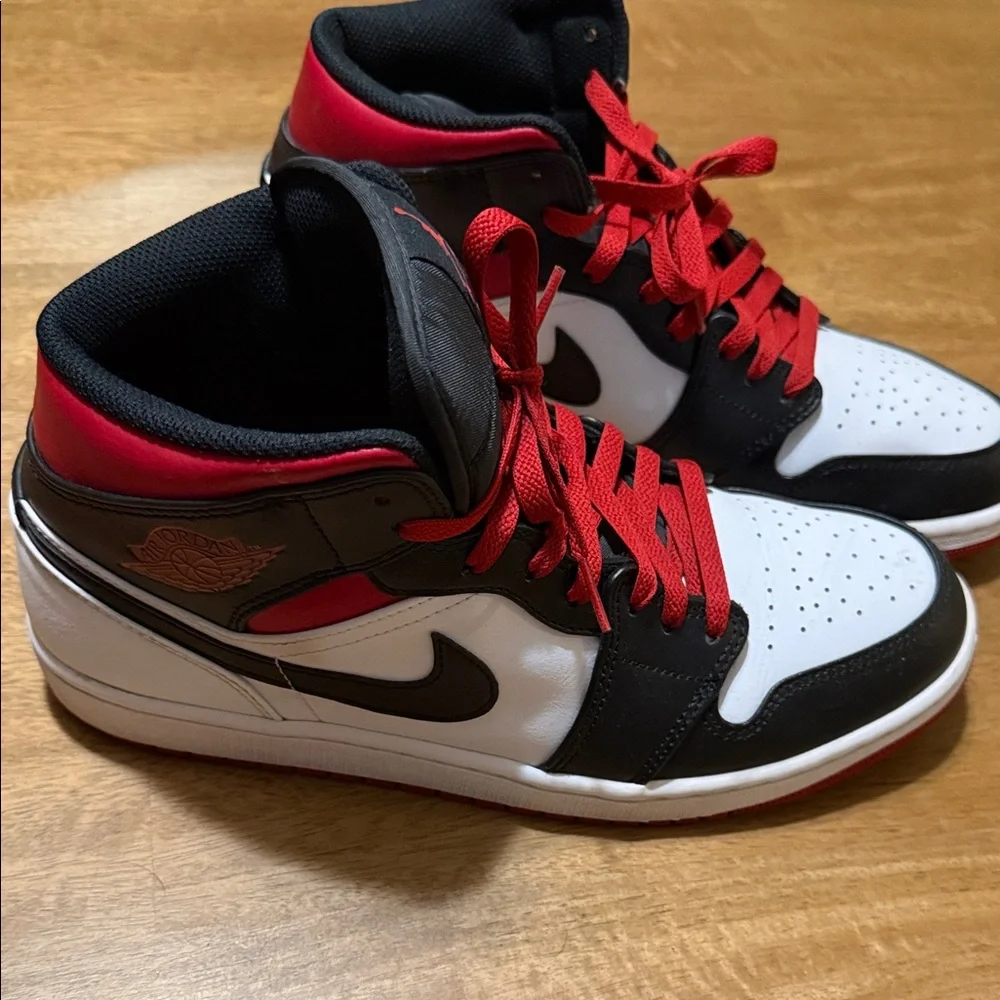 Air Jordan 1